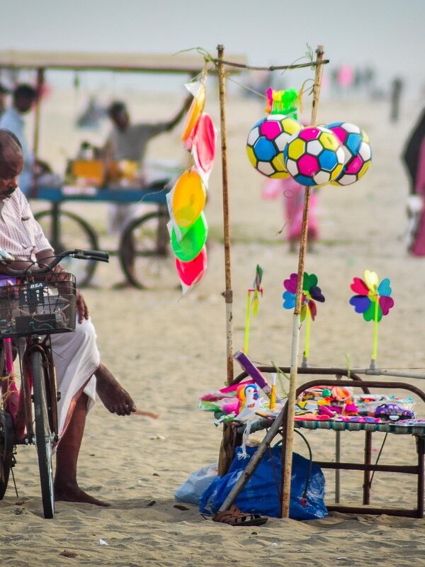 alappuzha beach, india, beach vendor, nature, vendor, indian beach, toy vendor, beach, kerala, kerala beach